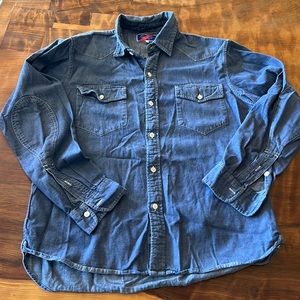 Best Made Mens Chambray size Large Button Down